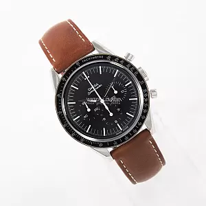 08909_watchlounge_lo.jpg