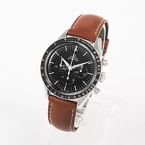 08912_watchlounge_lo.jpg