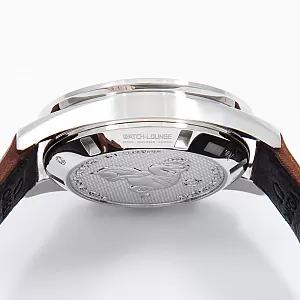 08914_watchlounge_lo.jpg