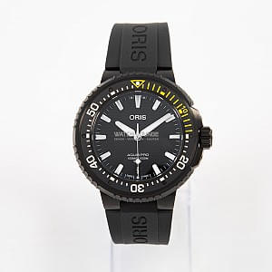 08921_watchlounge_lo.jpg
