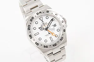 08932_watchlounge_lo.jpg
