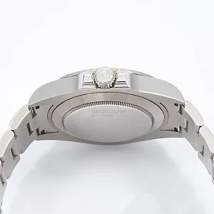 08934_watchlounge_lo.jpg