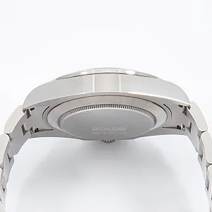 08935_watchlounge_lo.jpg