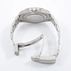08936_watchlounge_lo.jpg