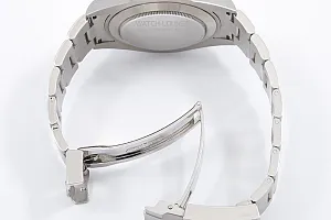08936_watchlounge_lo.jpg