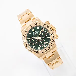 08940_watchlounge_lo.jpg