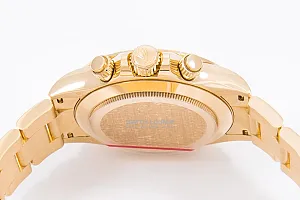 08944_watchlounge_lo.jpg