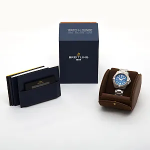 08958_watchlounge_lo.jpg