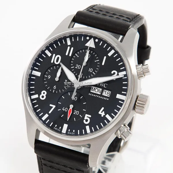 08993_watchlounge_lo_1.jpg