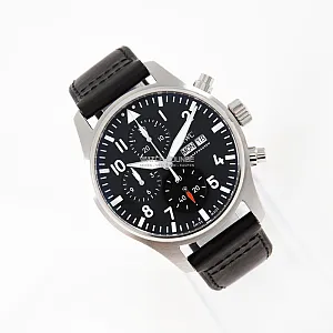 08994_watchlounge_lo.jpg