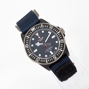 09005_watchlounge_lo.jpg