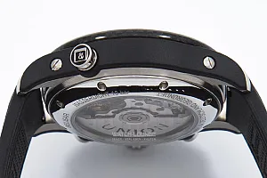 09020_watchlounge_lo.jpg