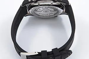 09022_watchlounge_lo.jpg