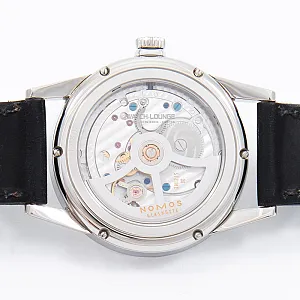09032_watchlounge_lo.jpg