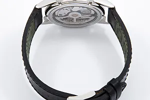 09033_watchlounge_lo.jpg