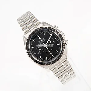 09037_watchlounge_lo.jpg