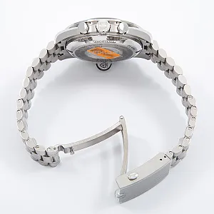 09059_watchlounge_lo.jpg