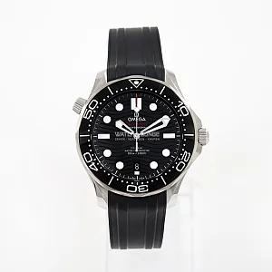 09069_watchlounge_lo.jpg