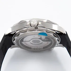 09072_watchlounge_lo.jpg