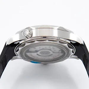 09073_watchlounge_lo.jpg