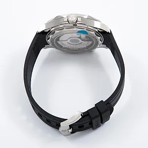 09075_watchlounge_lo.jpg