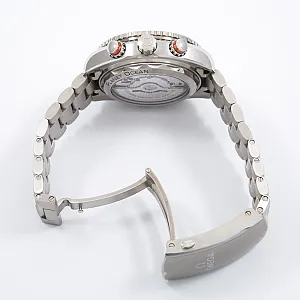 09089_watchlounge_lo.jpg