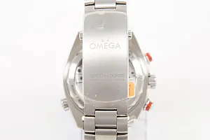 09090_watchlounge_lo.jpg