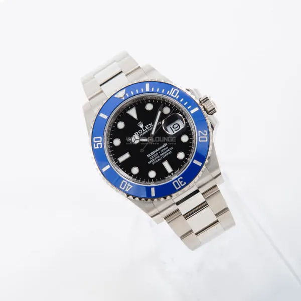 090_watchlounge_lo_1.jpg