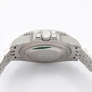 09122_watchlounge_lo.jpg