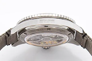 09133_watchlounge_lo.jpg