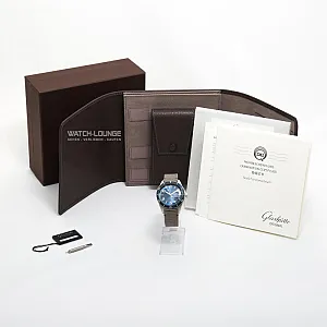 09137_watchlounge_lo.jpg