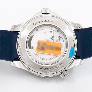 09151_watchlounge_lo.jpg