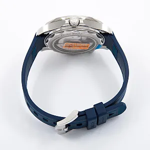 09152_watchlounge_lo.jpg