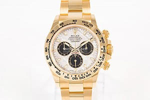 09158_watchlounge_lo.jpg