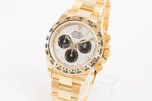 09160_watchlounge_lo.jpg
