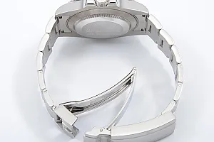 09173_watchlounge_lo_2.jpg