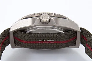 09183_watchlounge_lo.jpg