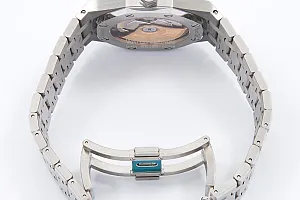 09197_watchlounge_lo.jpg