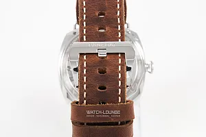 09209_watchlounge_lo.jpg