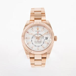 09225_watchlounge_lo.jpg