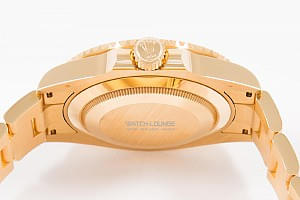 09238_watchlounge_lo.jpg