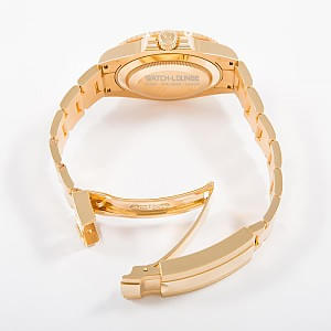 09240_watchlounge_lo.jpg