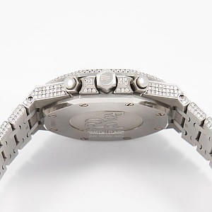 09262_watchlounge_lo.jpg