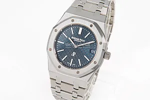 09273_watchlounge_lo.jpg