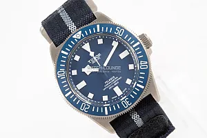 09281_watchlounge_lo.jpg