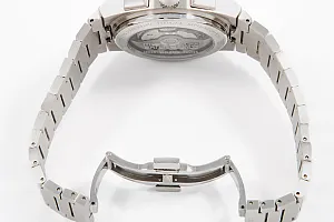 09311_watchlounge_lo.jpg