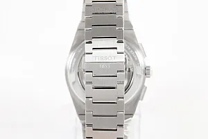 09312_watchlounge_lo.jpg
