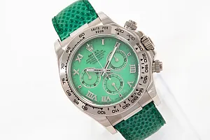 09316_watchlounge_lo.jpg