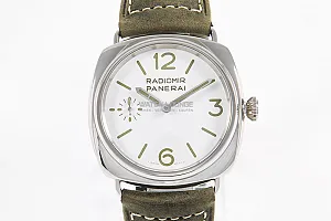 09358_watchlounge_lo.jpg