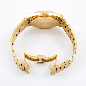09409_watchlounge_lo.jpg